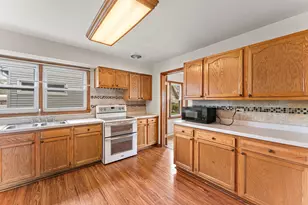 7021 Osborn Ave, Hammond, IN 46323 - Photo 11
