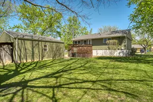 715 Cheyenne Dr, Lowell, IN 46356 - Photo 15