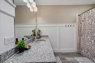 426 Laurel Ln, Valparaiso, IN 46385 - Photo 29