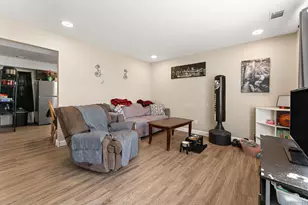 2102-2104 Washington Ave, Chesterton, IN 46304 - Photo 3