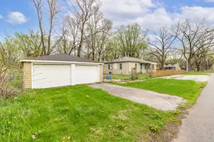 2392 Wheeler St, Gary, IN 46406 - Photo 13