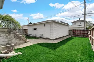 2018 Superior Ave, Whiting, IN 46394 - Photo 21