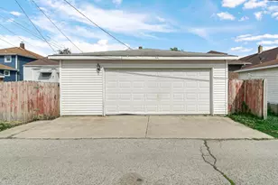 2018 Superior Ave, Whiting, IN 46394 - Photo 23