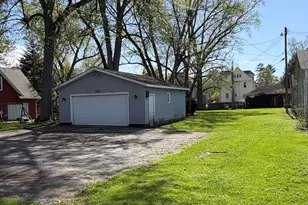 1706 Monroe St, La Porte, IN 46350 - Photo 3