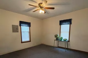 1706 Monroe St, La Porte, IN 46350 - Photo 15