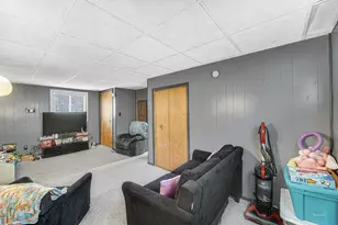 1421 Roberts Ave, Whiting, IN 46394 - Photo 23