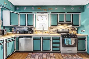 1421 Roberts Ave, Whiting, IN 46394 - Photo 9