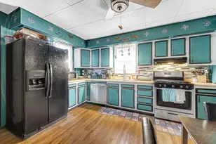1421 Roberts Ave, Whiting, IN 46394 - Photo 11