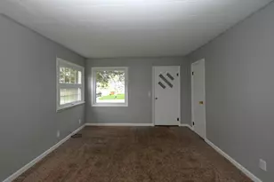911 N Hathaway St, Winamac, IN 46996 - Photo 13