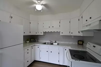 911 N Hathaway Street, Winamac, IN 46996 - Photo 9