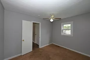 911 N Hathaway St, Winamac, IN 46996 - Photo 17