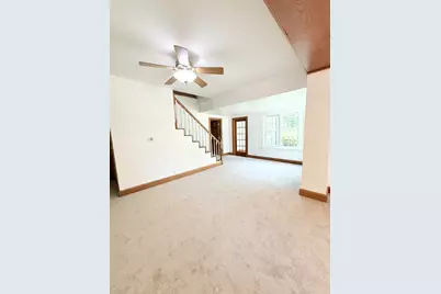 303 E Porter Avenue, Chesterton, IN 46304 - Photo 5