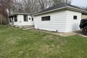 1034 Woodlawn Ave, Michigan City, IN 46360 - Photo 5