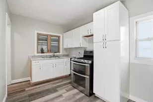 560 Ralston St, Gary, IN 46406 - Photo 7