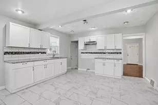 263 Taft St, Gary, IN 46404 - Photo 7