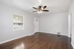 263 Taft St, Gary, IN 46404 - Photo 3