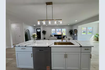 2401 W 6th Avenue, Gary, IN 46404 - Photo 9