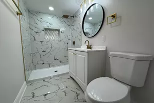 2401 W 6th Ave, Gary, IN 46404 - Photo 19