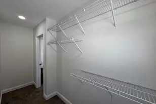 2401 W 6th Ave, Gary, IN 46404 - Photo 15