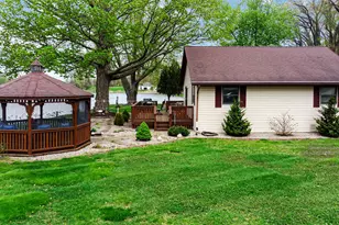 1588 W Severs Rd, La Porte, IN 46350 - Photo 5