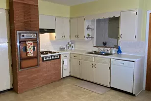 8245 Baring Ave, Munster, IN 46321 - Photo 9