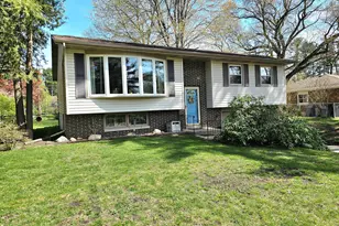 417 Laurel Dr, Michigan City, IN 46360 - Photo 3
