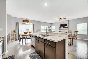 11150 Putnam Dr, Crown Point, IN 46307 - Photo 9