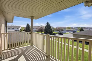 9735 Wildwood Ct, Highland, IN 46322 - Photo 11