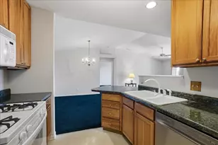 9735 Wildwood Ct, Highland, IN 46322 - Photo 5