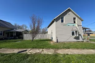202 W Walnut St, Akron, IN 46910 - Photo 3