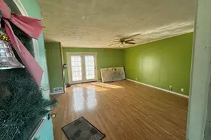 202 W Walnut St, Akron, IN 46910 - Photo 5