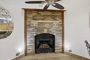 9937 Delaware Pl, Highland, IN 46322 - Photo 21