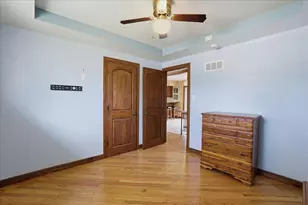 9937 Delaware Pl, Highland, IN 46322 - Photo 17