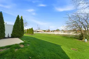 18291 Platinum Dr, Lowell, IN 46356 - Photo 23