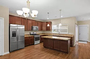 1066 E 115th Ct, Crown Point, IN 46307 - Photo 3