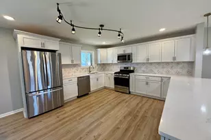 601 N Holly Ln, Griffith, IN 46319 - Photo 9