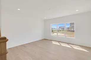 563 E 130th Ave, Crown Point, IN 46307 - Photo 5