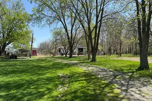 665 N 700 W, Hobart, IN 46342 - Photo 23