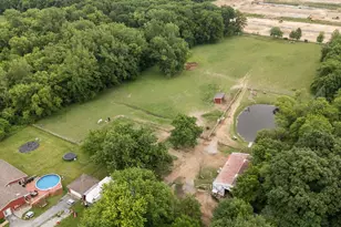 665 N 700 W, Hobart, IN 46342 - Photo 41