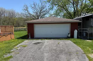 665 N 700 W, Hobart, IN 46342 - Photo 19