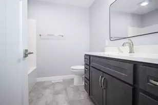 250 E Pine St, Wheatfield, IN 46392 - Photo 17