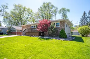 1336 Lincoln St, Hobart, IN 46342 - Photo 3