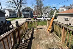 215 Green St, Michigan City, IN 46360 - Photo 9