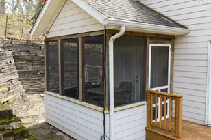 115 S Broadway, Beverly Shores, IN 46301 - Photo 5