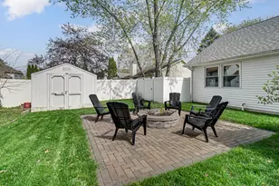 1460 Admiral Dr, Chesterton, IN 46304 - Photo 25
