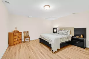 1460 Admiral Dr, Chesterton, IN 46304 - Photo 21