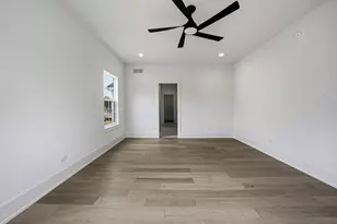 2431 Pradera Trl, Chesterton, IN 46304 - Photo 17