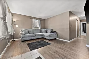 2751 Floyd St, Lake Station, IN 46405 - Photo 3