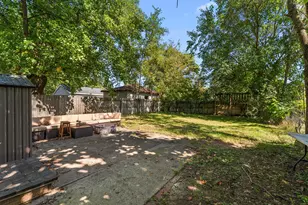 2751 Floyd St, Lake Station, IN 46405 - Photo 13