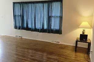 1123 N Wood St, Griffith, IN 46319 - Photo 3